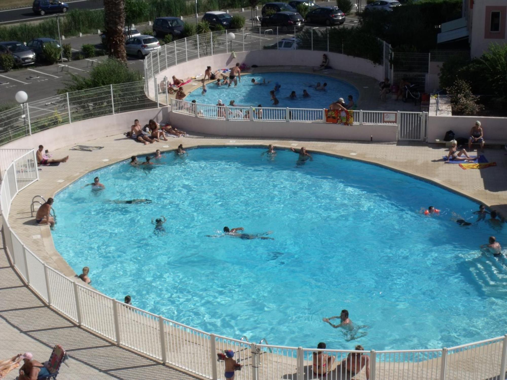 Appartement T2, 7 Jours Minimum, Climatise, 3 Etoiles, 40M2 ,Parking Prive, Mer 300M, Wifi, Piscines, Tres Propre, Ascenseurs, En Etage Le Grau-du-Roi Exterior foto